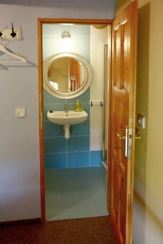 Hostal Z�mek Libou?