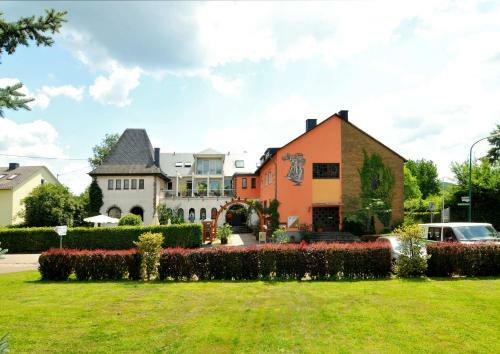 Hotel G�stehaus Wein Im Turm