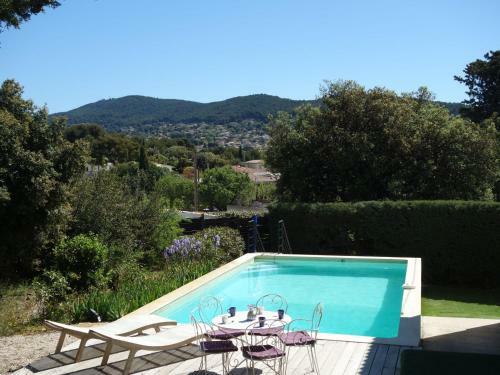 Holiday Home La Chili�re