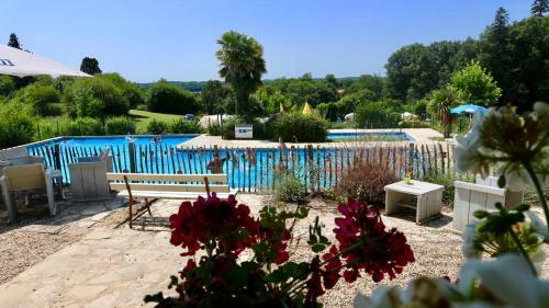 Camping Lestaubi�re