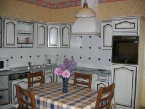 House Les Tr�mi�res