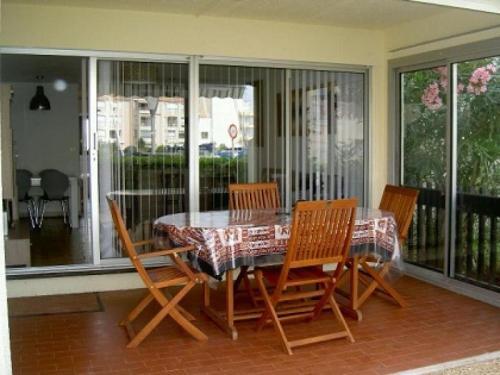 Apartment Roches Brunes