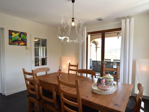 Cozy Villa In Montbrun-des-corbieres With Private Pool