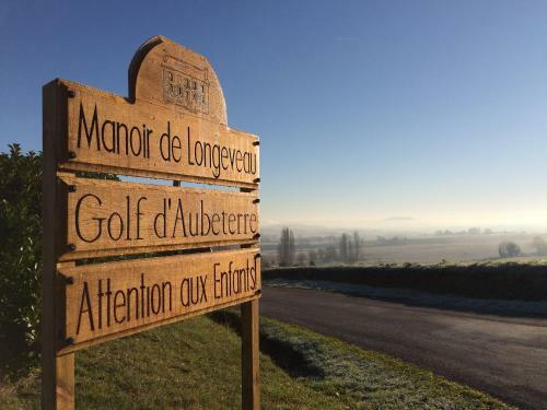 Le Merisier, Manoir de Longeveau