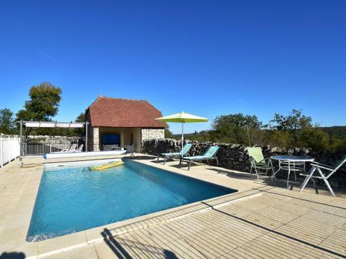 Modern Holiday Home In Gramat With Swimming Pool