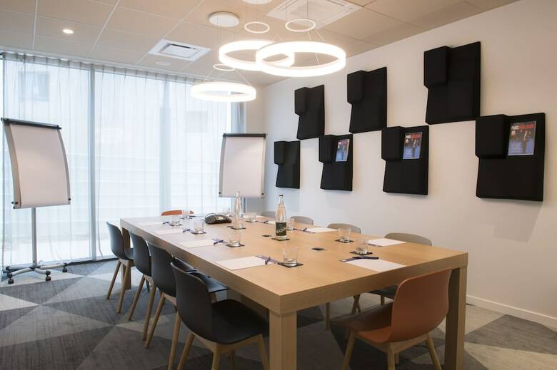 Hotel Holiday Inn Express - Paris - Cdg Airport