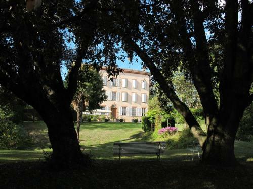 Hostal Domaine Du Pegulier