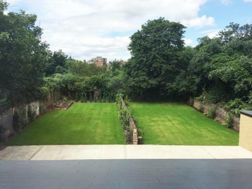 Wellesley Road Apartments