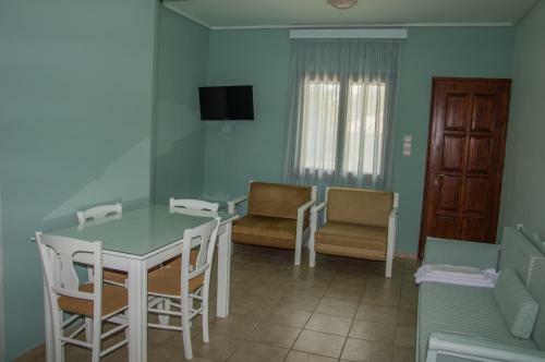Paradise Studios & Apartments