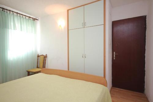 Apartments By The Sea Necujam, Solta - 8691