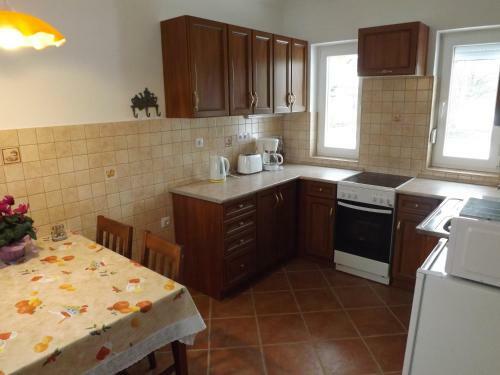 Apartamento Nagybajcsi K�rtefa Vendeghaz