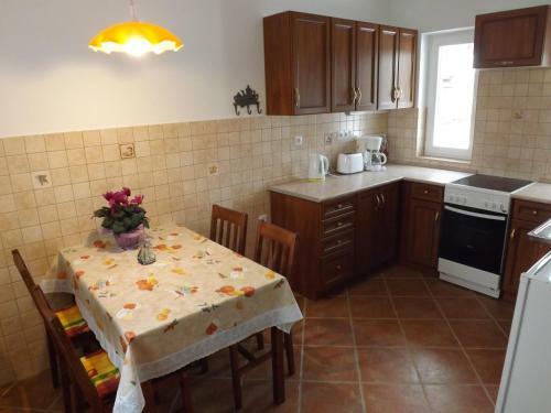Apartamento Nagybajcsi K�rtefa Vendeghaz