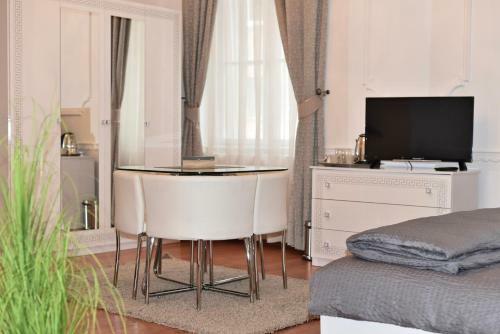 Apartamento �kszerdoboz A Budai V�r Alatt