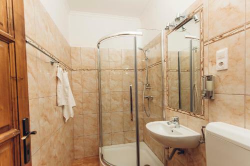 Hostal F�zesi Papa Vend�gh�z