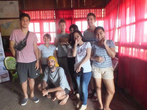 Tomohon Homestay Apelez House