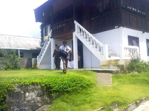 Tomohon Homestay Apelez House