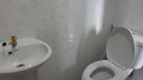Hostal Benito Residence