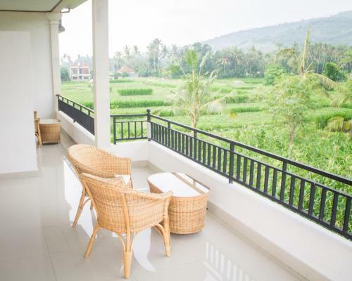 D'sawah Amed Homestay & Warung