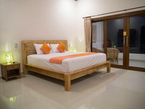 D'sawah Amed Homestay & Warung