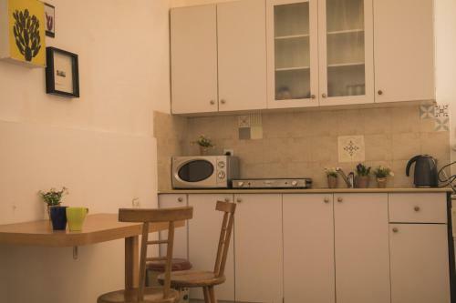 New Stunning 2 Rooms Apartment By The Beach