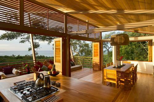 Villa Breathtaking 5 Star- The Floating House