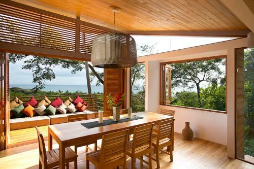 Villa Breathtaking 5 Star- The Floating House