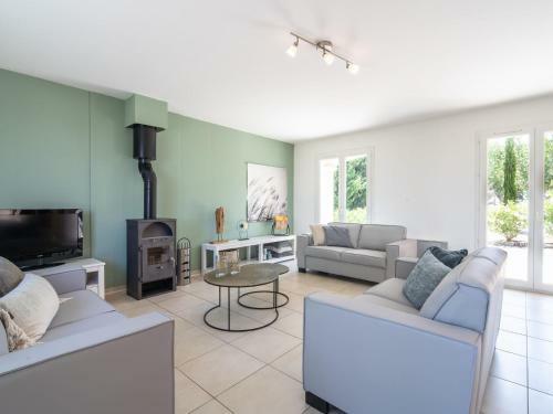 Lovely Villa In Oupia With Private Swimming Pool
