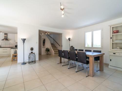 Lovely Villa In Oupia With Private Swimming Pool