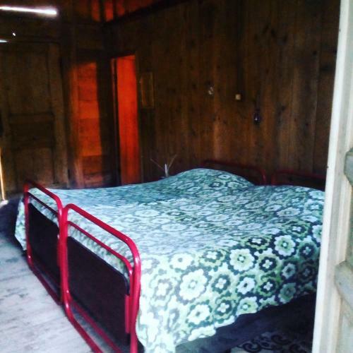Albergue Kinchkha Wood House