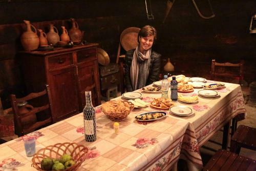 Albergue Kinchkha Wood House