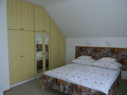 Holiday Home In Csopak/balaton 18325