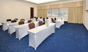 Holiday Inn Express Hotel & Suites Toronto - Markham