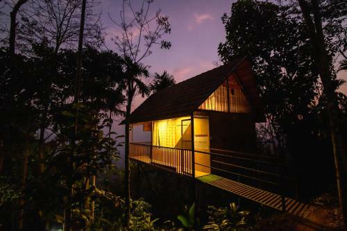 The Hillock Resorts- Quiet By The Mountains