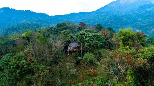 The Hillock Resorts- Quiet By The Mountains