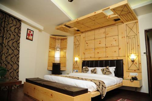 Hotel Grand Sharan