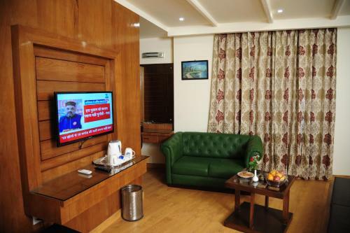 Hotel Grand Sharan