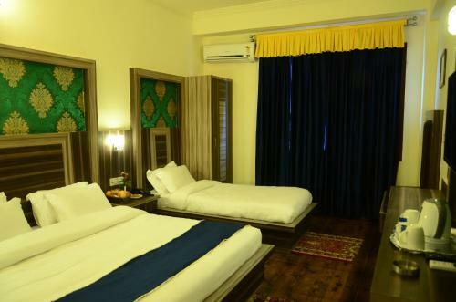 Hotel Grand Sharan