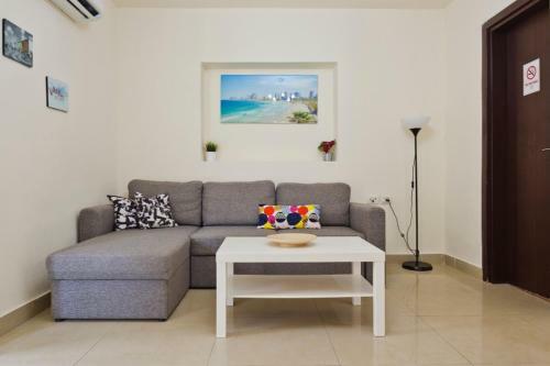 Nhe Alenby Rothschild Apartments