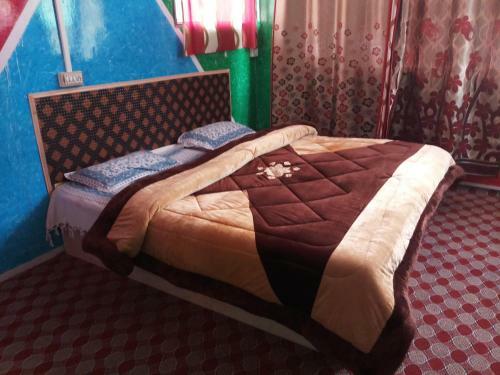 Hotel Island Pahalgam