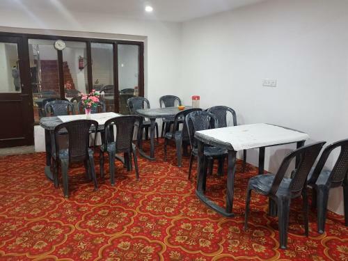 Hotel Island Pahalgam