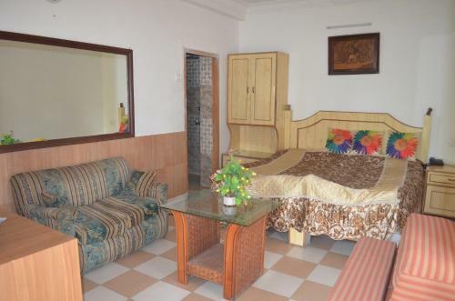 Hotel Centre Point Resorts & Club Palampur