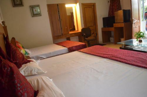 Hotel Centre Point Resorts & Club Palampur