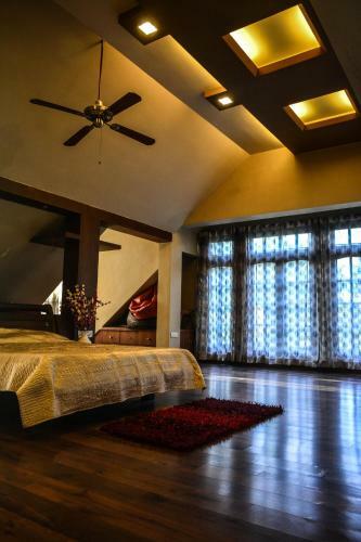 Luxury Villa With A Private Landscaped Garden