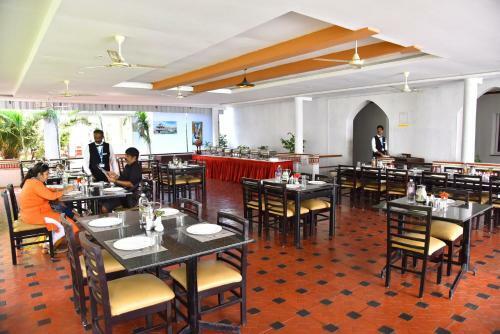 Kstdc Hotel Mayura Bhuvaneshwari Kamalapur