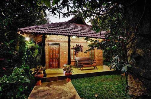 Hotel Wild Woods Resort