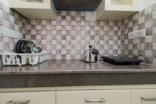 Apartamentos Sunrise-view 1bhk Home In Bharari