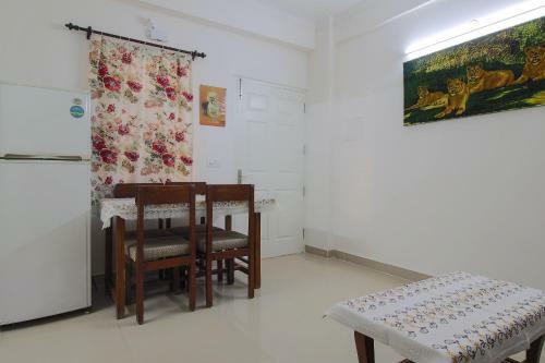 Apartamentos Sunrise-view 1bhk Home In Bharari
