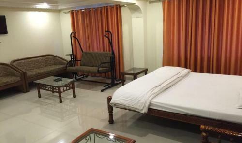 P M Regency Hotel