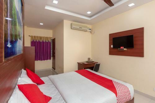 Hotel Oyo 23687 Kumaran Millennium Residency