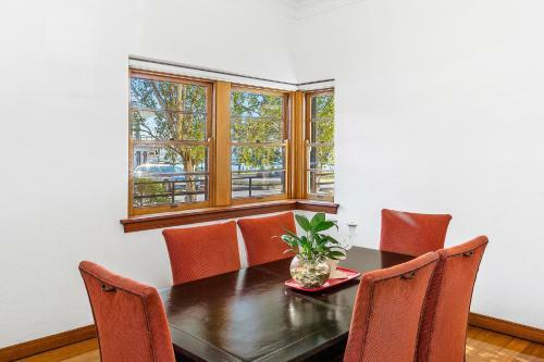 Captains Retreat B&b, Cottages And Apartments